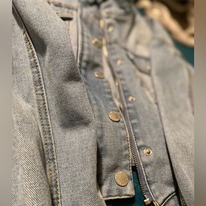 Denim jacket-size small